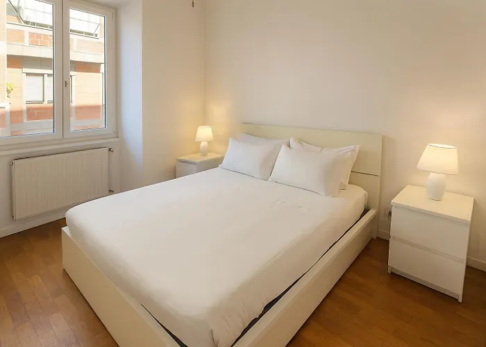 Aurelio APT - Homkeey Apartments